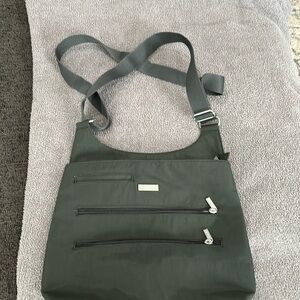 Grey baggallini bag